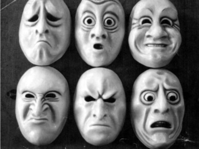 Sesión de Terapia Dramática: Máscaras y Momentos: Explorando la Vida a Través del Teatro